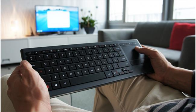 直郵好價(jià)！Logitech 羅技 K830 發(fā)光無線鍵盤 